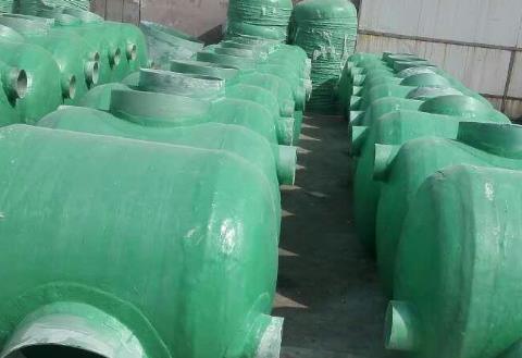 玻璃鋼儲(chǔ)罐選擇哪個(gè)廠家訂購(gòu)性?xún)r(jià)比高(圖1)